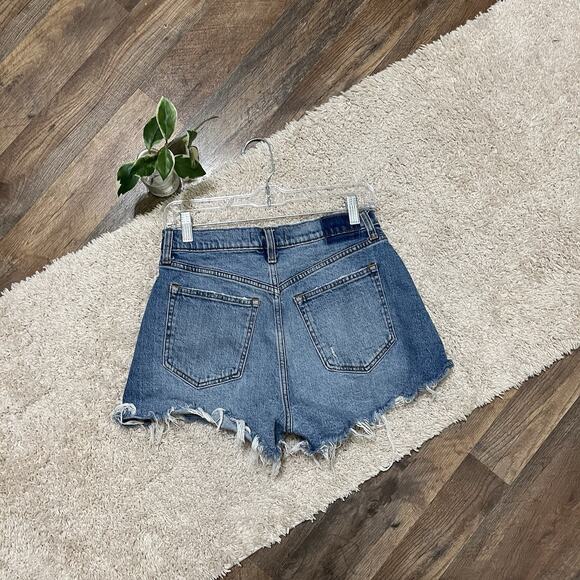 Abercrombie & Fitch Size 4 Distressed The Cut Off High Rise Shorts - Picture 3 of 4